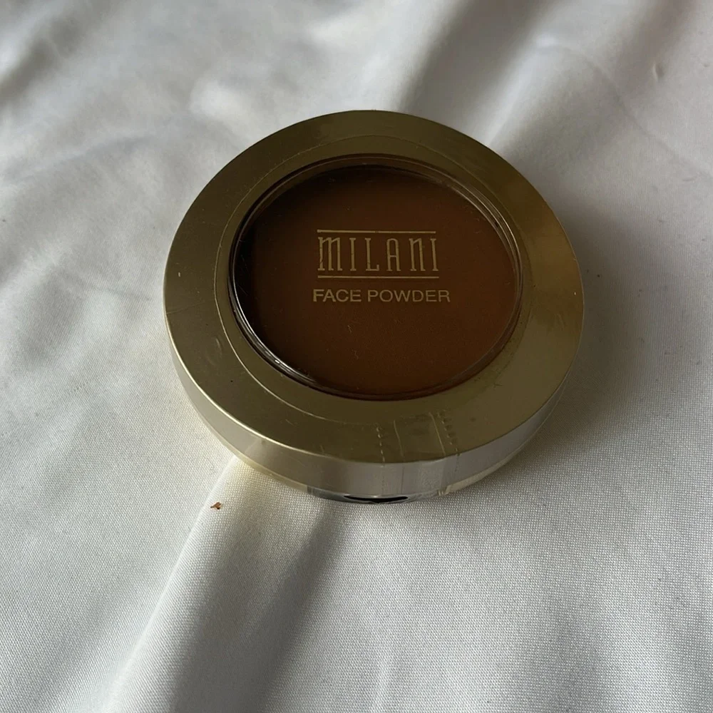L'Oreal La Palette Nude 1 Eyeshadow Palette Malani Face Powder 10 Chestnut